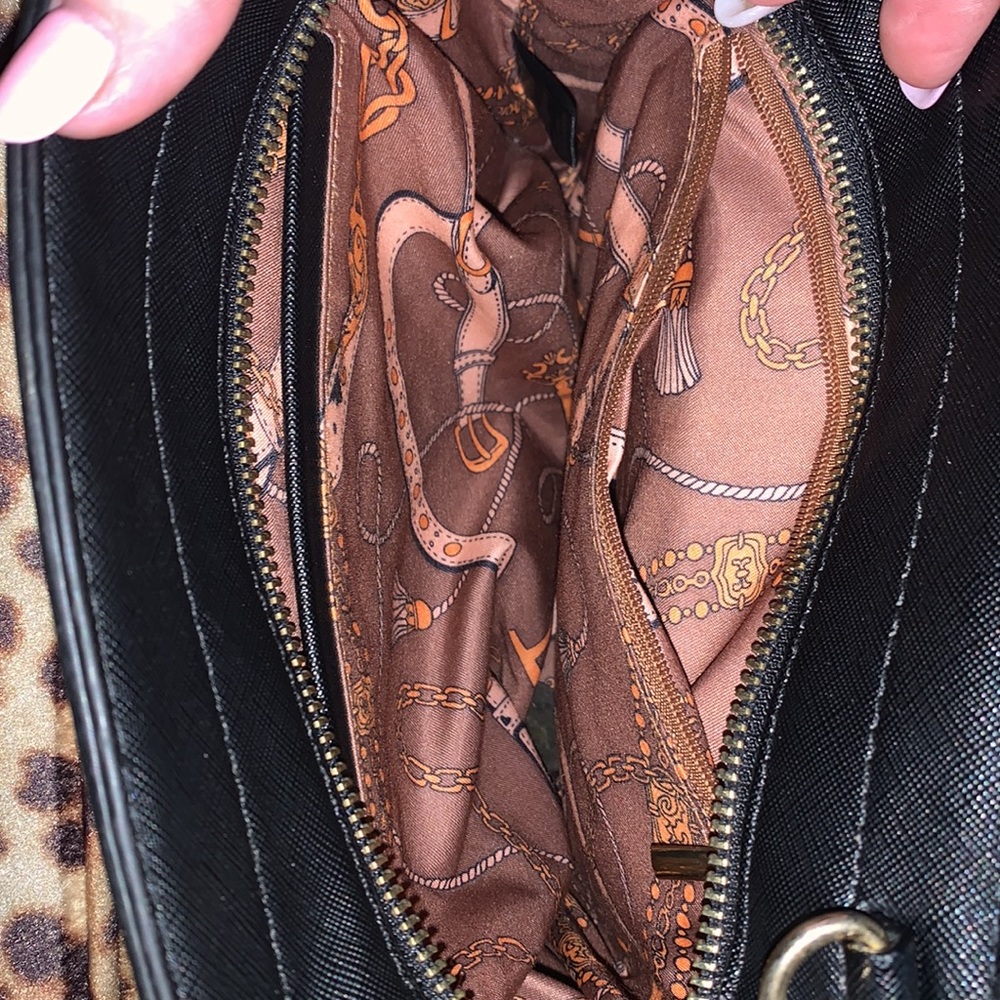 Purse - Picture 2 of 3